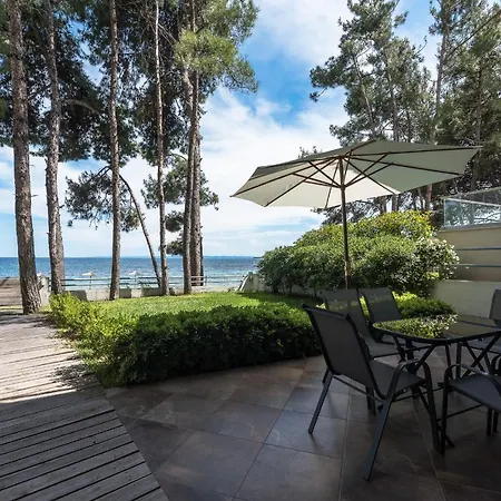 Mediterranee Beachfront Summer House By Luxlikehome * Kalyves Polygyrou