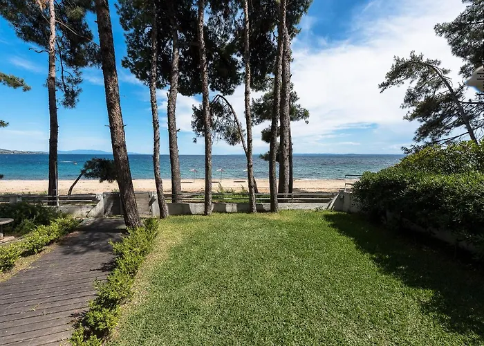 Mediterranee Beachfront Summer House By Luxlikehome * Kalyves Polygyrou