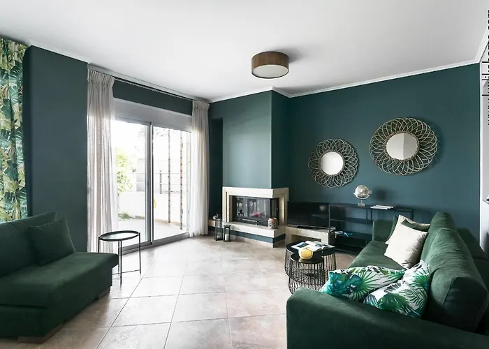 Mediterranee Beachfront Summer House By Luxlikehome 度假居 *