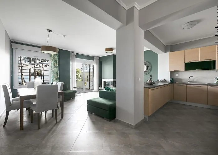 度假居 Mediterranee Beachfront Summer House By Luxlikehome