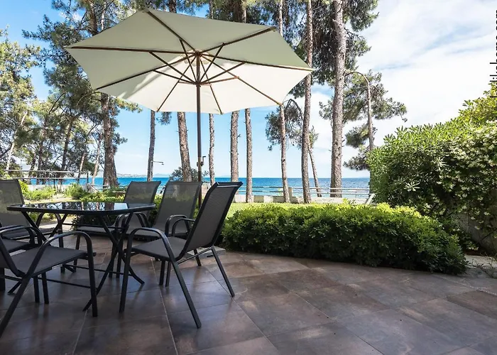 度假居 Mediterranee Beachfront Summer House By Luxlikehome *